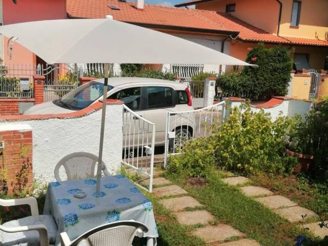 Casa indipendente in vendita a Viareggio LU
