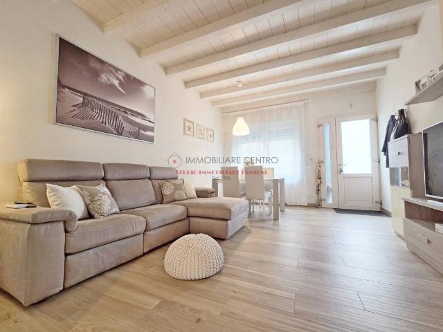 Casa indipendente in vendita a Viareggio LU