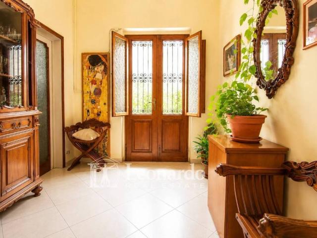 Casa indipendente in vendita a Viareggio LU