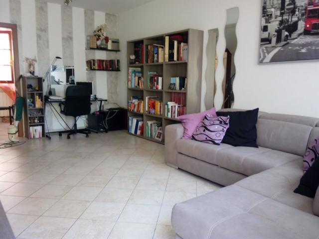 CASA INDIPENDENTE in VENDITA a VIAREGGIO TORRE DEL LAGO di 5 vani