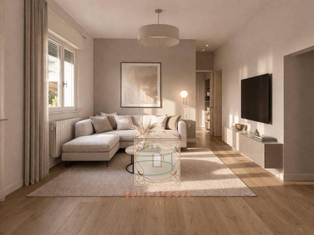 Casa indipendente in vendita a Viareggio via Gabriele d'Annunzio