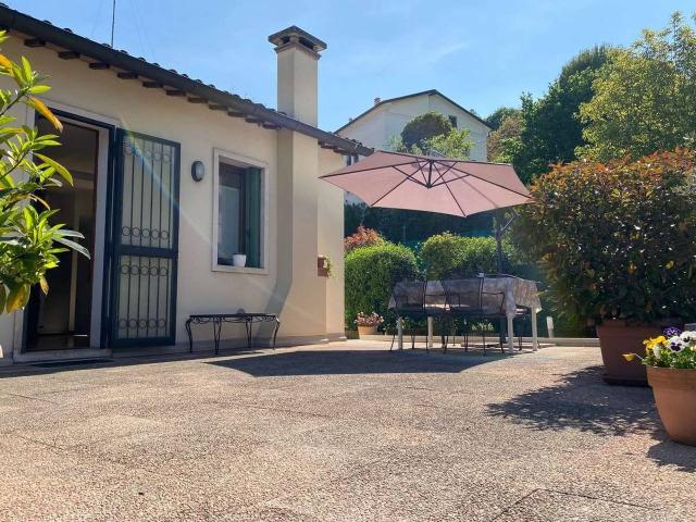 Casa indipendente in vendita a Vicenza