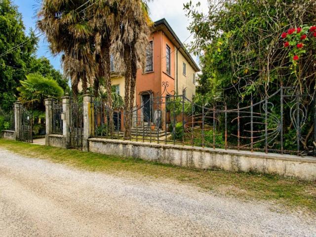 Casa indipendente in vendita a Vicenza VI