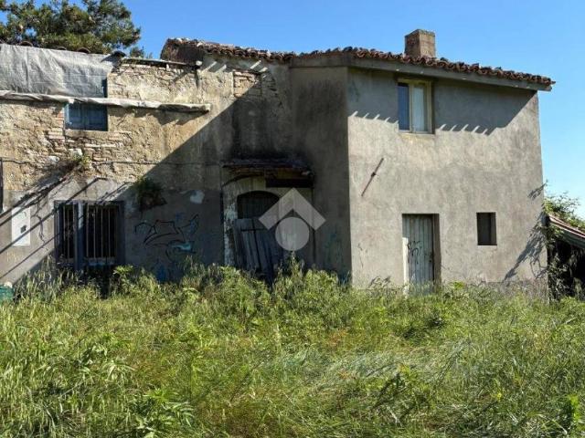 Casa indipendente in vendita a Vicoli PE