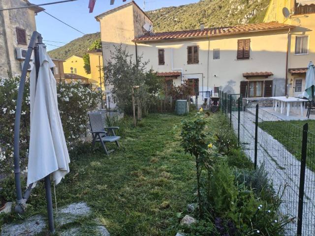Casa indipendente in vendita a Vicopisano PI