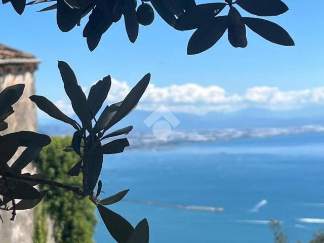 Casa indipendente in vendita a Vietri sul Mare SA