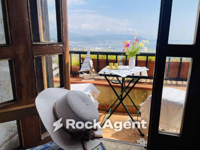 Casa indipendente in vendita a Vietri sul Mare SA