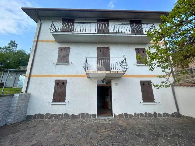 Casa indipendente in vendita a Vigolo via degli Alpini, 26