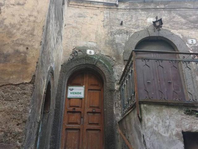 Casa indipendente in vendita a Vignanello VT