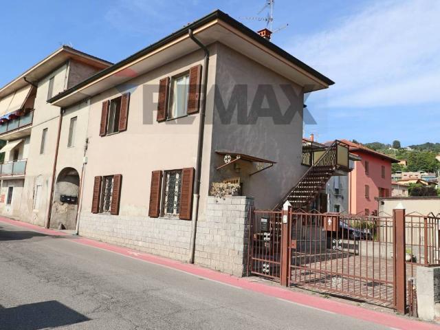 Casa indipendente in vendita a Villa d'Adda BG