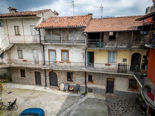 Casa indipendente in vendita a Villa di Serio BG