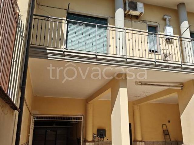 Casa indipendente in vendita a Villa Literno corso Umberto I