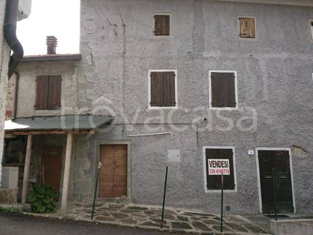 Casa indipendente in vendita a Villa Minozzo via Riparotonda, 66