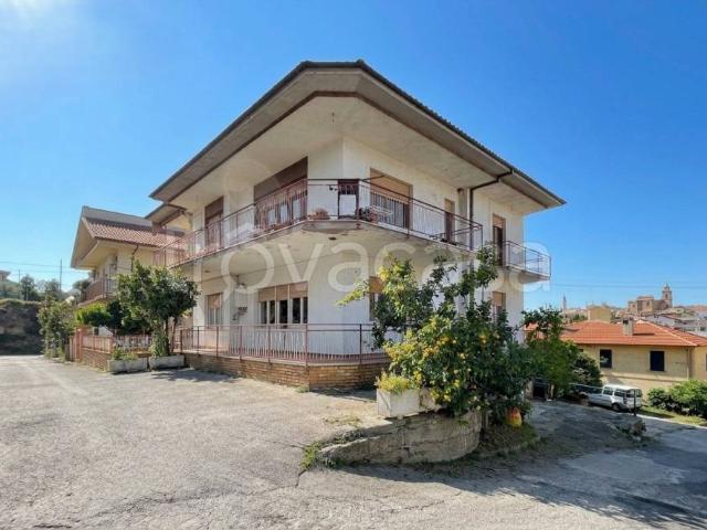 Casa indipendente in vendita a Villamagna