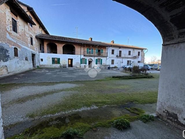 Casa indipendente in vendita a Villamiroglio AL