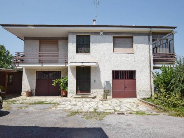 Casa indipendente in vendita a Villanova Mondovì CN