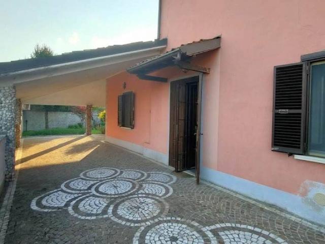 Casa indipendente in vendita a Villanova del Sillaro LO