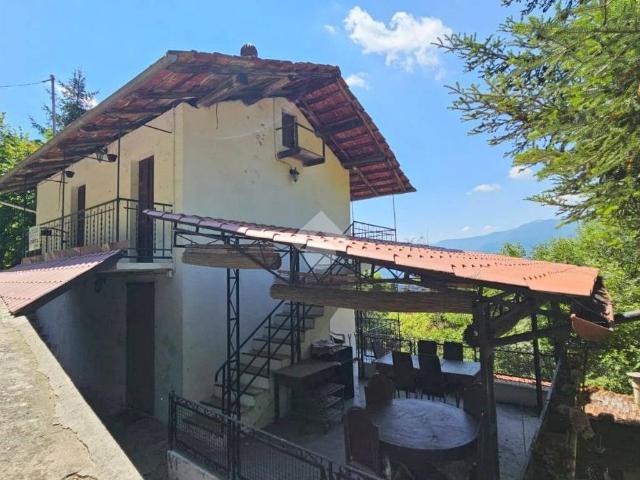 Casa indipendente in vendita a Villar Perosa TO