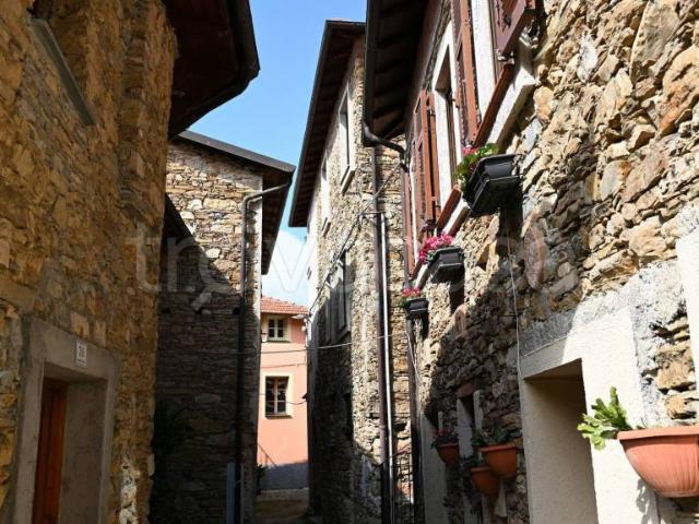 Casa indipendente in vendita a Villarelli, Stellanello