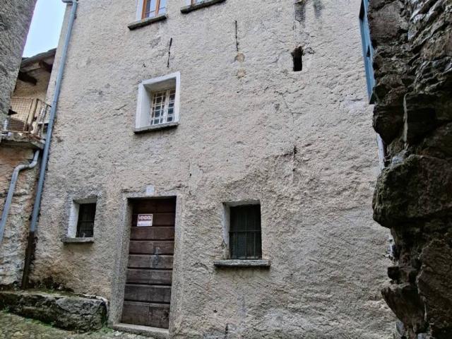 Casa indipendente in vendita a Villette VB