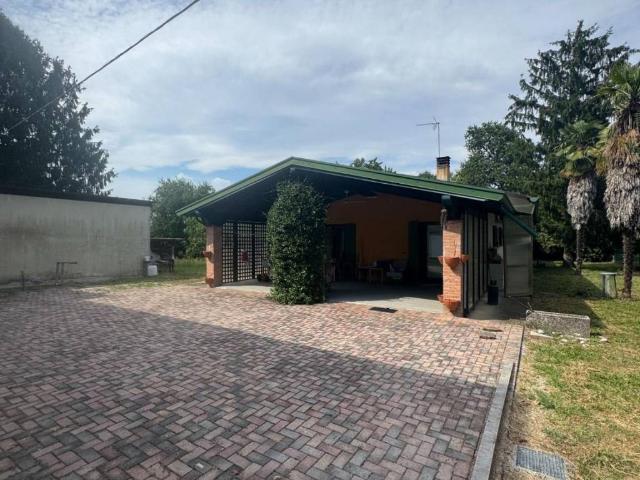 Casa indipendente in vendita a Visco UD