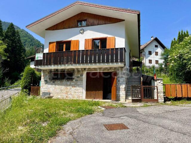 Casa indipendente in vendita a Zovello, Ravascletto