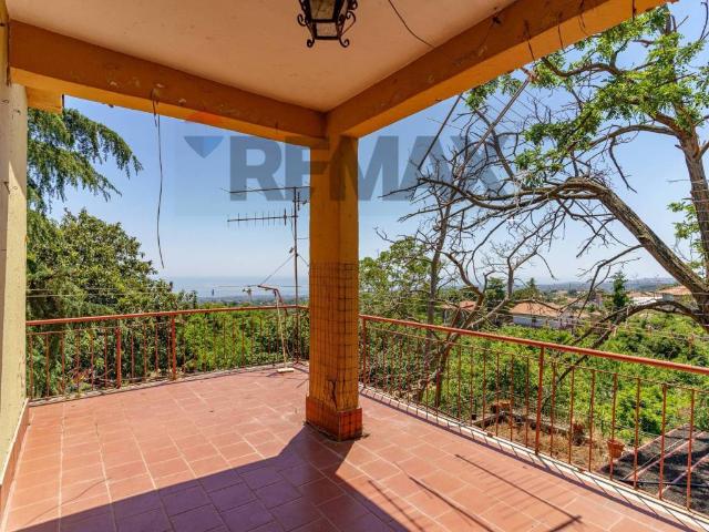 Casa indipendente in vendita a Zafferana Etnea CT