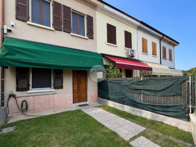Casa indipendente in vendita a Zevio VR