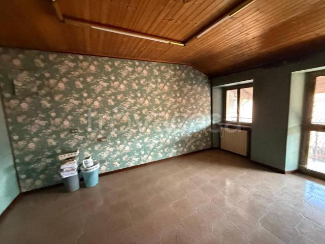 Casa indipendente in vendita a Zimone piazza Parrocchiale, 7