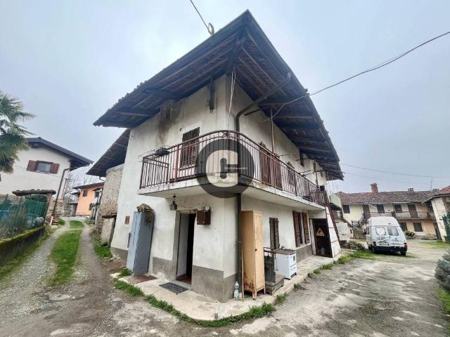 Casa indipendente in vendita a Zubiena BI