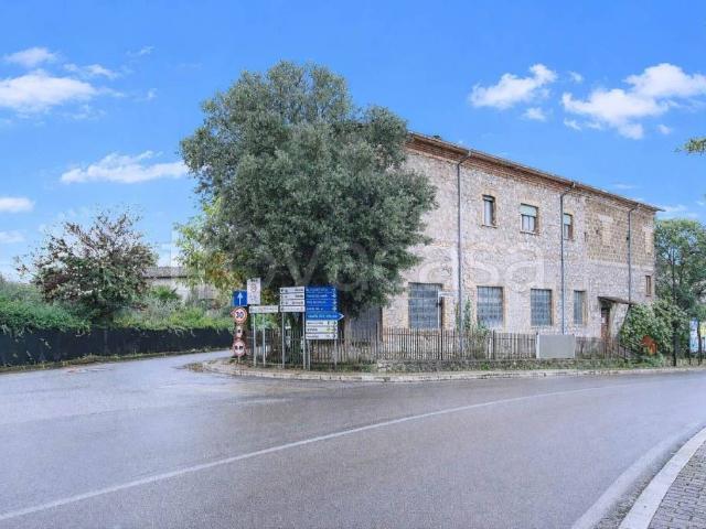 Casa indipendente in vendita ad Avigliano Umbro