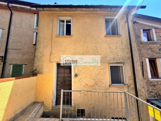 Casa indipendente in vendita ad Azzano, Seravezza