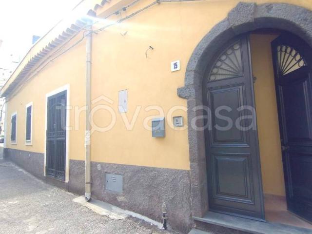 Casa indipendente in vendita ad Acireale vico Scialba, 15