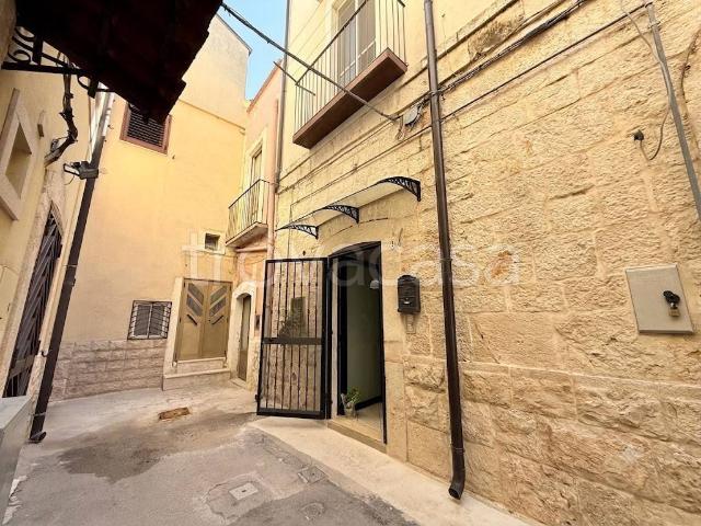 Casa indipendente in vendita ad Acquaviva delle Fonti via Salento, 8