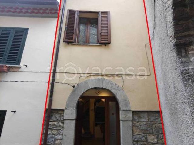 Casa indipendente in vendita ad Agnone via Pietro Micca, 6