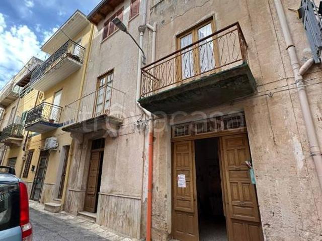 Casa indipendente in vendita ad Alcamo vicolo Lazio