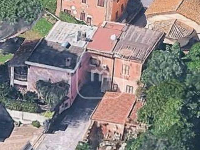 Casa indipendente in vendita ad Albano Laziale via delle Mole