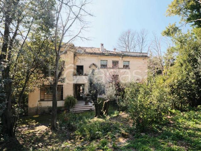 Casa indipendente in vendita ad Albano Laziale via Pompeo Magno