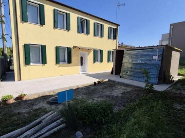 Casa indipendente in vendita ad Albignasego via Alessandro Manzoni 63