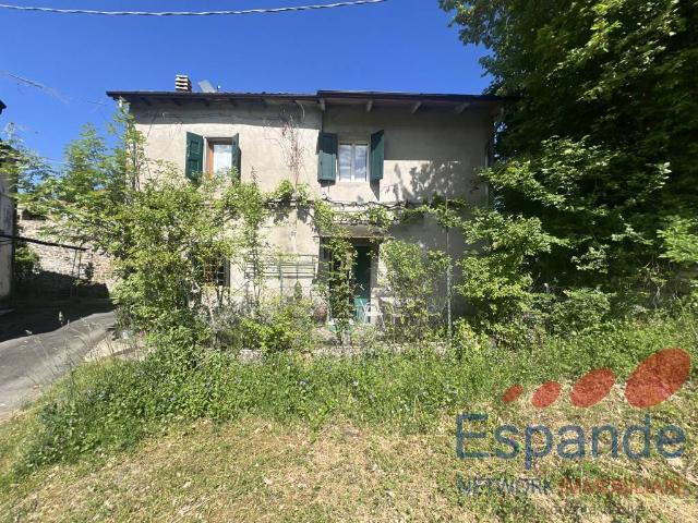 Casa indipendente in vendita ad Alto Reno Terme