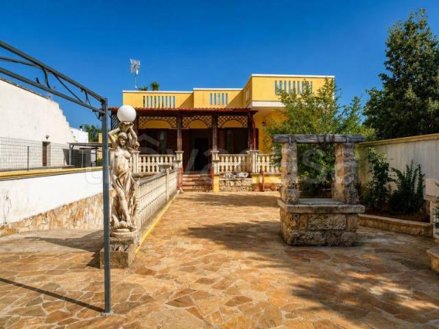 Casa indipendente in vendita ad Andrano, Castiglione