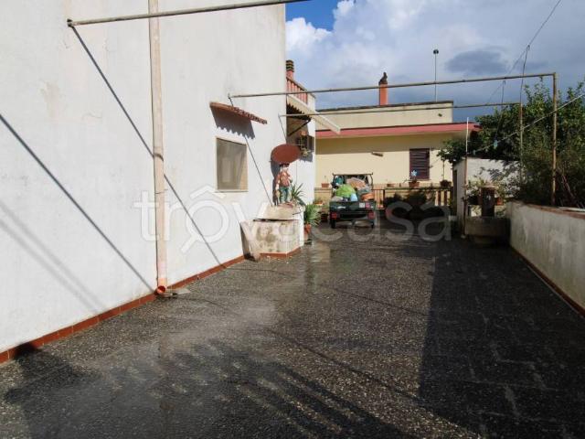 Casa indipendente in vendita ad Andrano via Trento, Castiglione