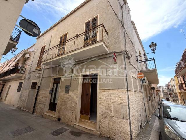 Casa indipendente in vendita ad Andria via Alessandro La Marmora, Santa Maria Vetere