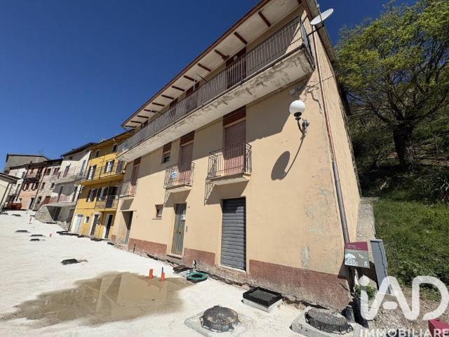 Casa indipendente in vendita ad Apecchio, Serravalle Di Carda