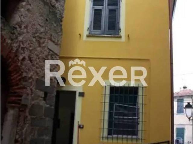 Casa indipendente in vendita ad Arcola via Bastreri Tancredi