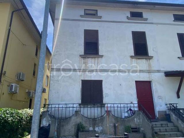 Casa indipendente in vendita ad Arezzo, Pescaiola