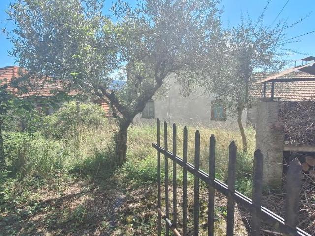 Casa indipendente in vendita, Bagni di Lucca san cassiano di controne