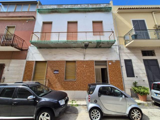 Casa indipendente in vendita in Via Bellinzona s.n.c Centro Lungomare Avola