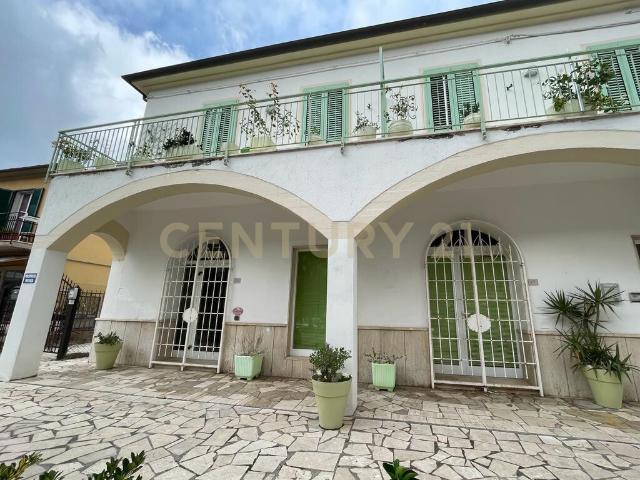 Casa indipendente in vendita in via renato fucini 52, Orbetello