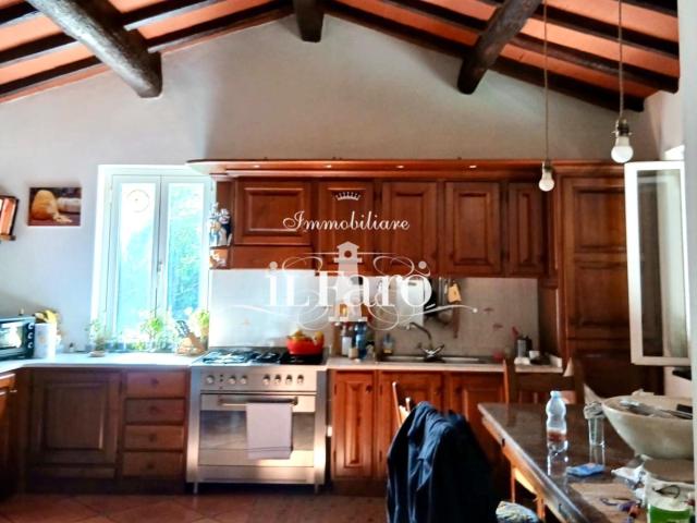 Casa indipendente in vendita, Pietrasanta strettoia